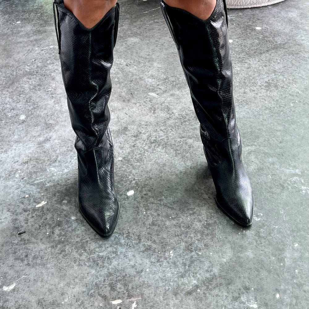 🖤 Zara Embossed Animal Print Leather Cowboy Boots – Size 9 – NWT - Picture 9 of 9
